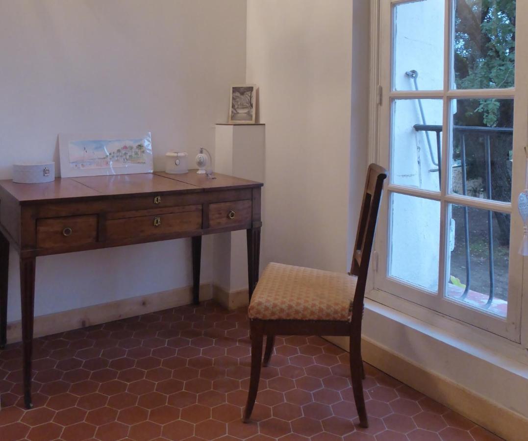 Chateau Saint-Esprit Bed & Breakfast Draguignan Exterior photo
